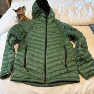 Jack Wolfskin Women's Green Puffer Jacket